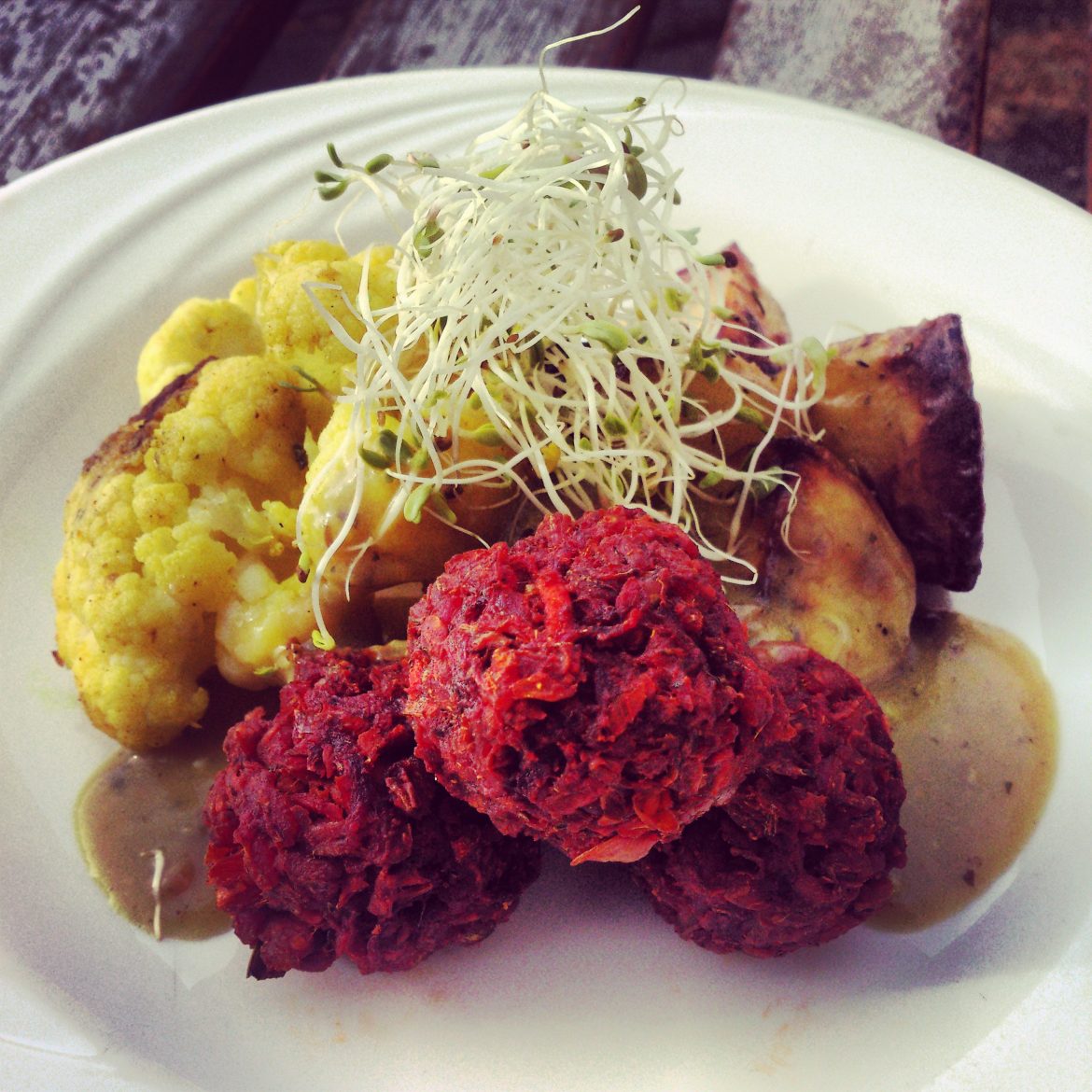 Byggbollur með chilli og rauðrófum