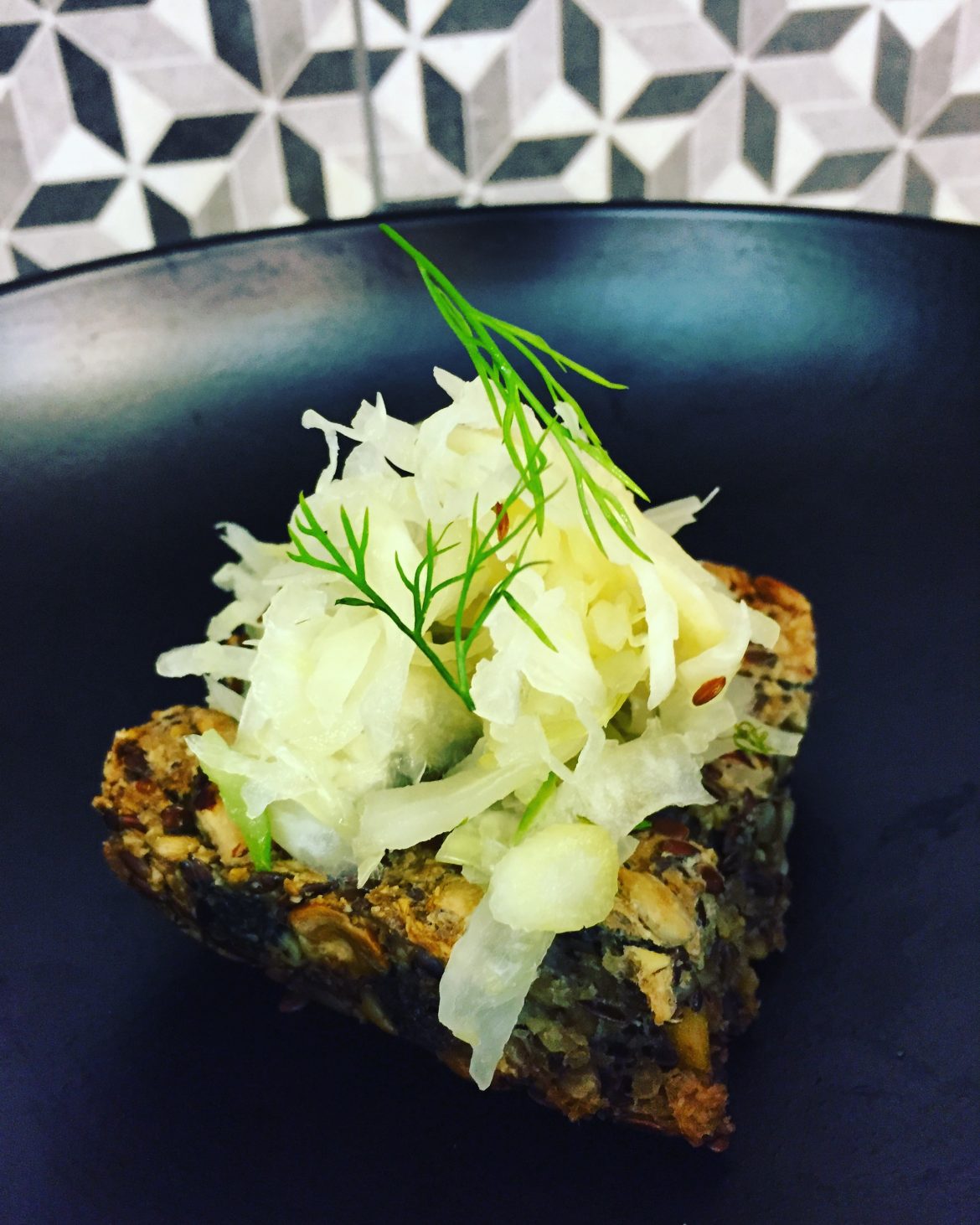 Súrkál með fennel