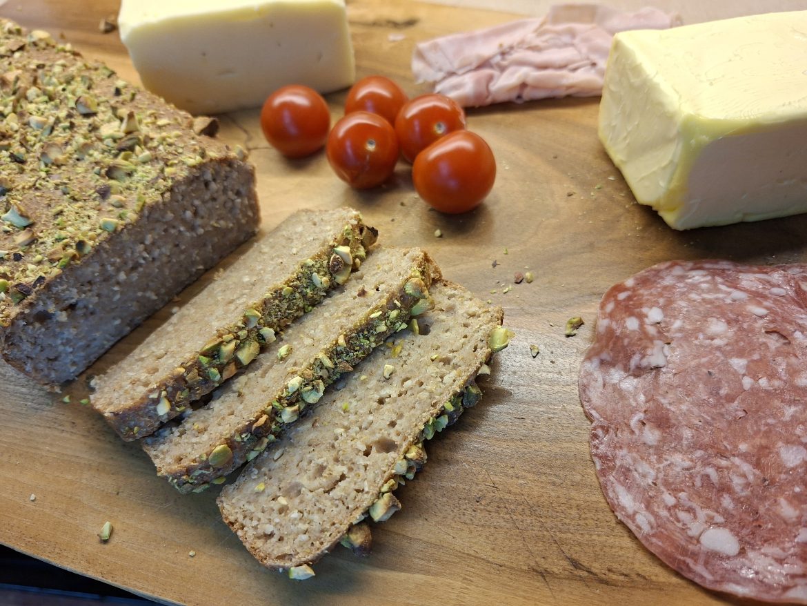 20250904_183242 Einfalt og fljótlegt hafrabrauð