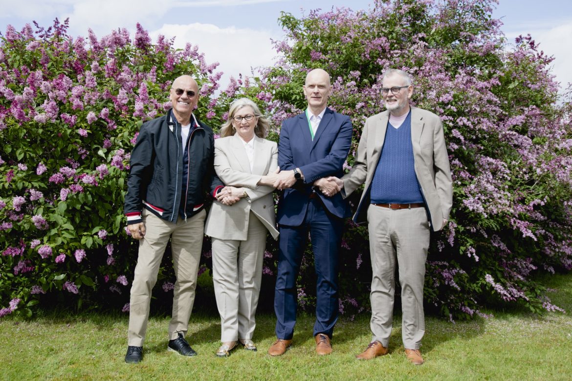 Fjögurra ára þjónustusamningur